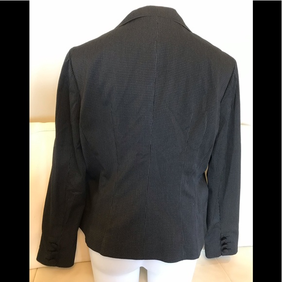 Ricki’s Pinstriped Black Blazer size 14 - Picture 3 of 6